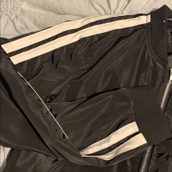 Bomber jacket - Picture 2 of 3